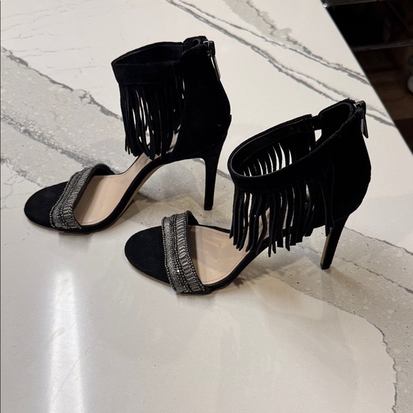 Vince Camuto Black Fringe Heels with Silver Accents Size 8.5 3” Heel - Picture 4 of 7